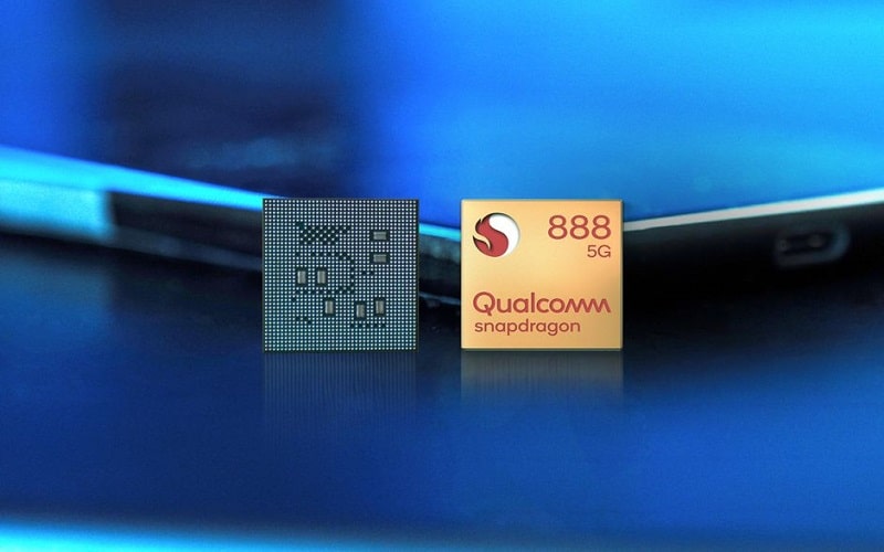 snapdragon-888-front-chip-in-studio